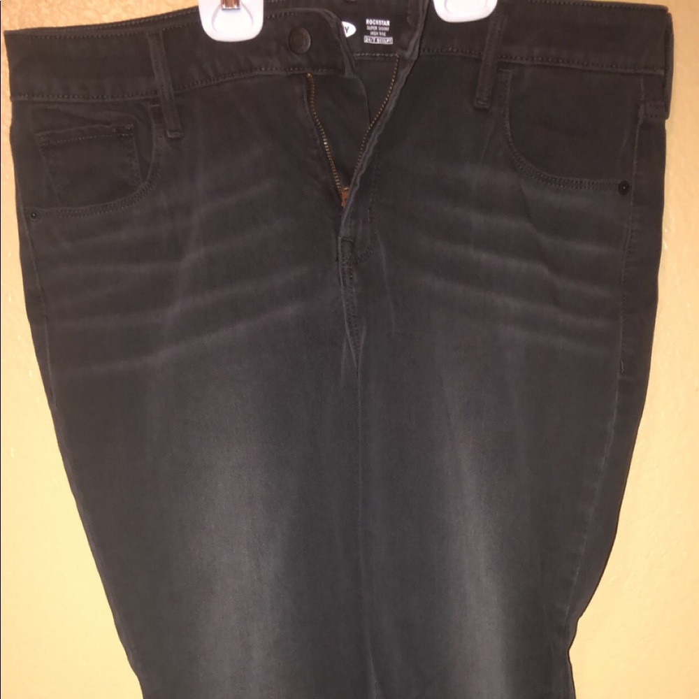 Brand New Old Navy Rockstar Jeans 😄